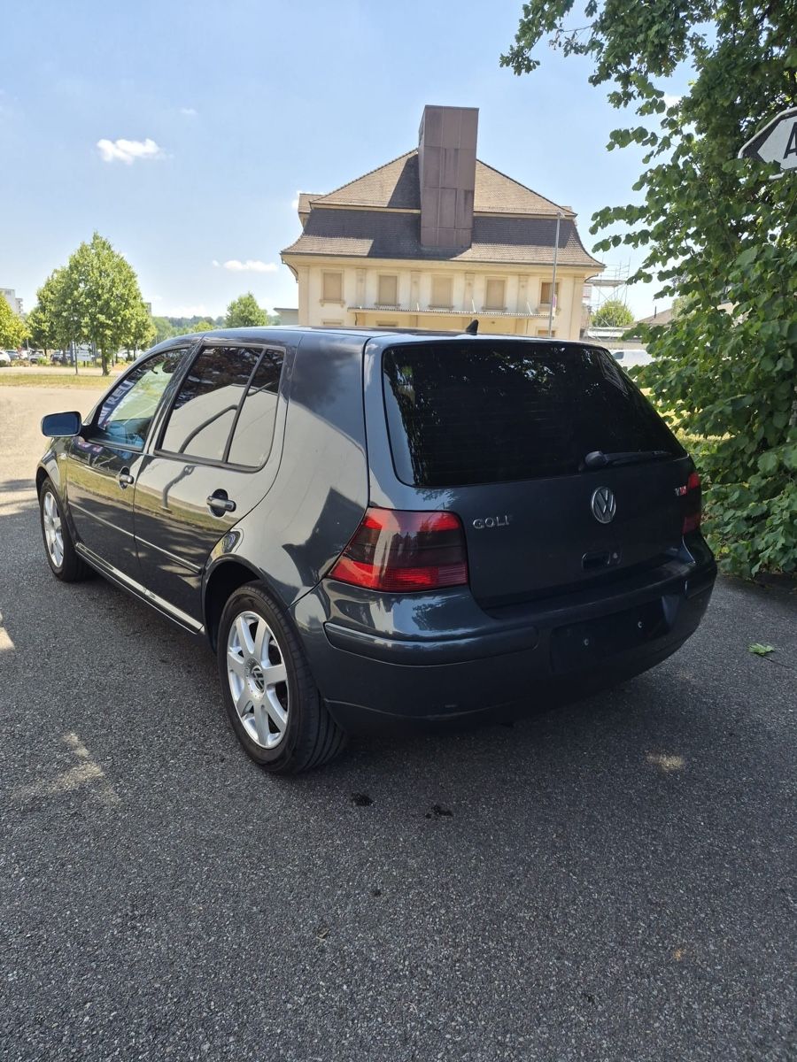 VW Automobili: VW Golf  – Usato da Aarwangen venduto da wga_of 3