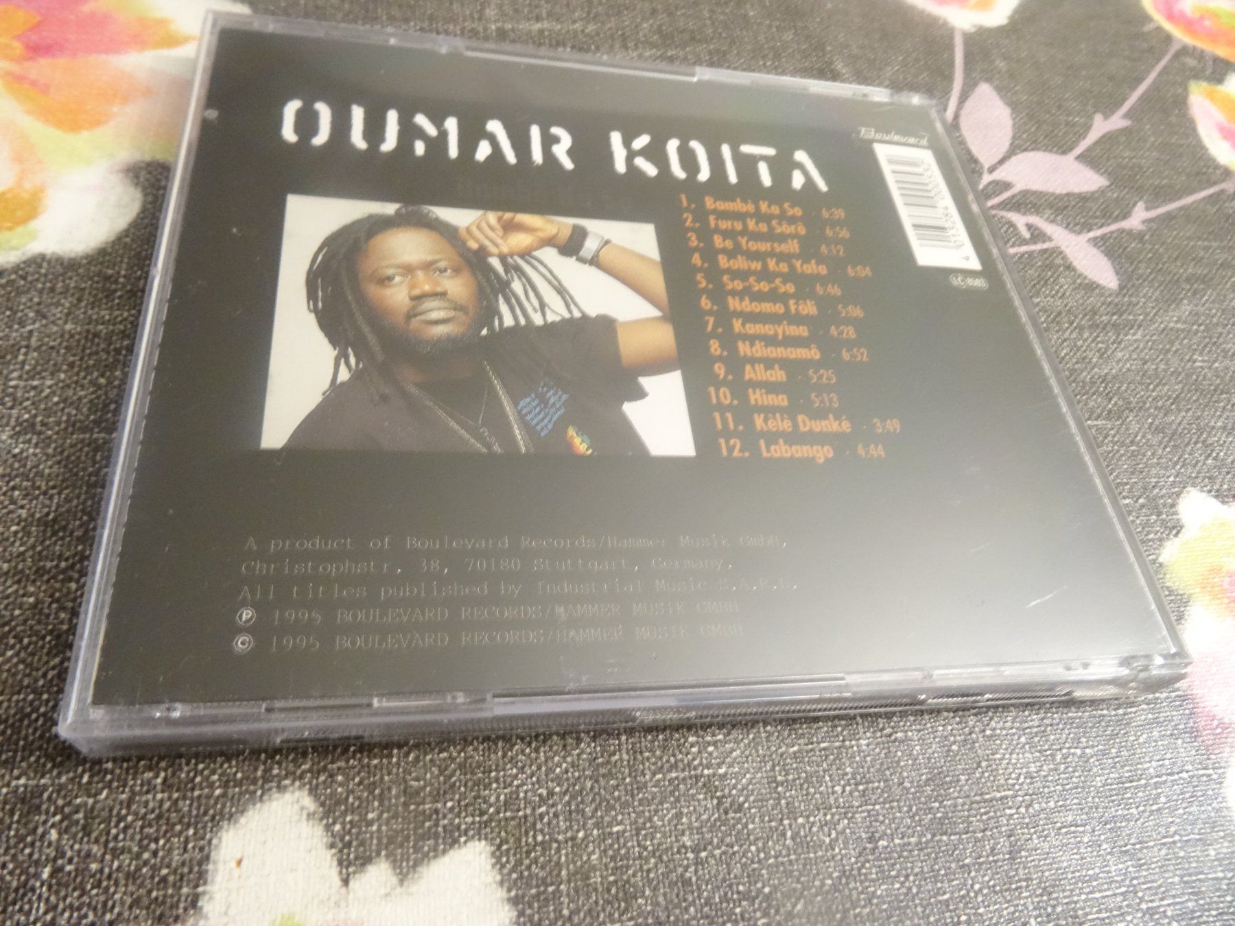 CD: Oumar Koita - Bambe ka so CD – Usato da Olten venduto da Disc-Ausverkauf 1