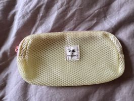 Humble but bold x Carmushka Kosmetiktasche, neu
