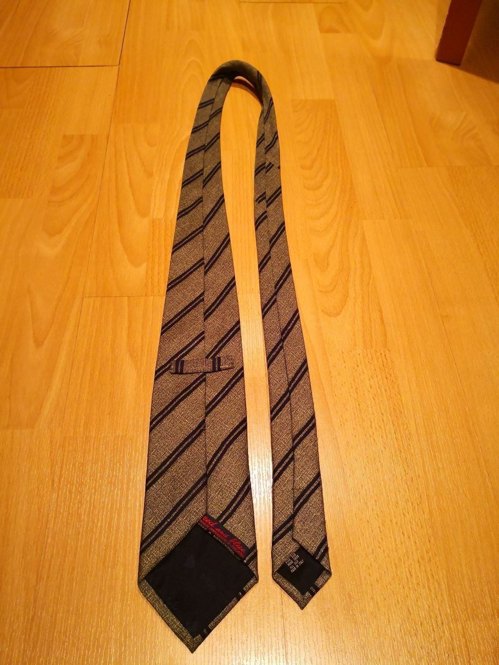Cravatte: RED & BLUE - Grey Silk Tie – Usato da Gentilino venduto da berrama 2