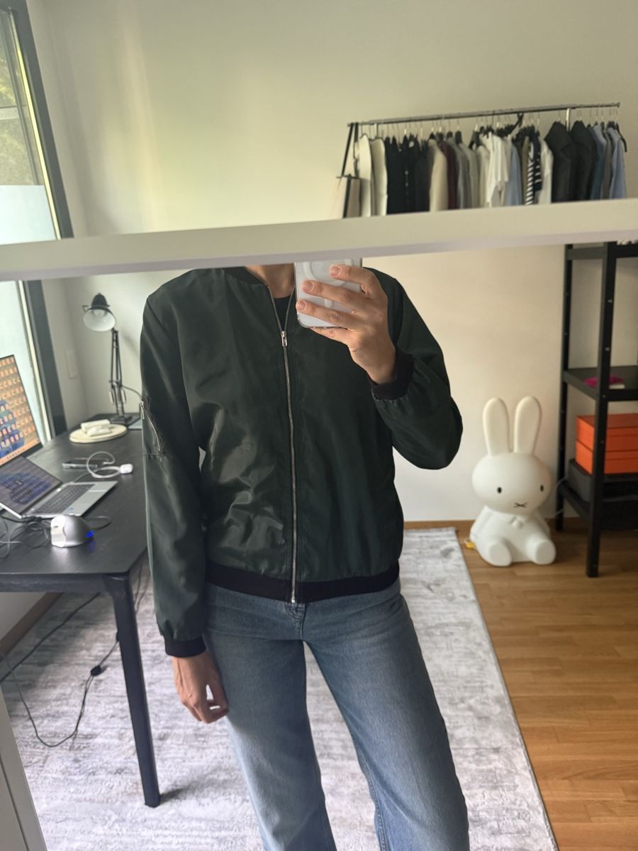Jacken: Olive Green Bomber Jacket – Size S – Neu (gemäss Beschreibung) aus Genève von fat_5zzp 7