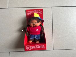 Monchhichi Figur mit Mütze und Hose neu