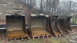 Volvo Bagger-Löffel S1 HSW + 2 Anbauplatten