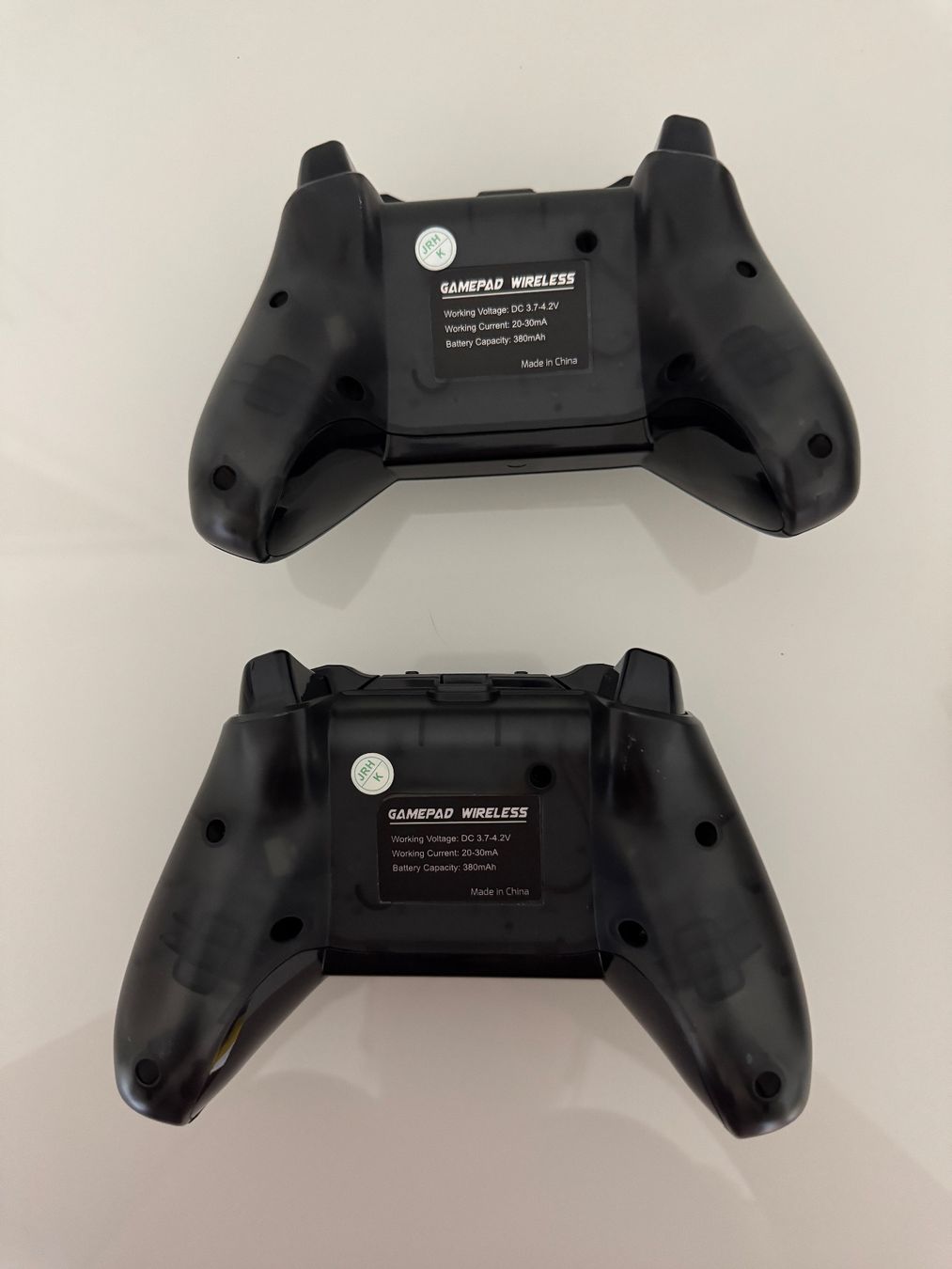 Controller: 2 Stück Wireless Gamepads Controller schwarz Nintendo Switch – Gebraucht aus Dübendorf von lilmissprincess 1