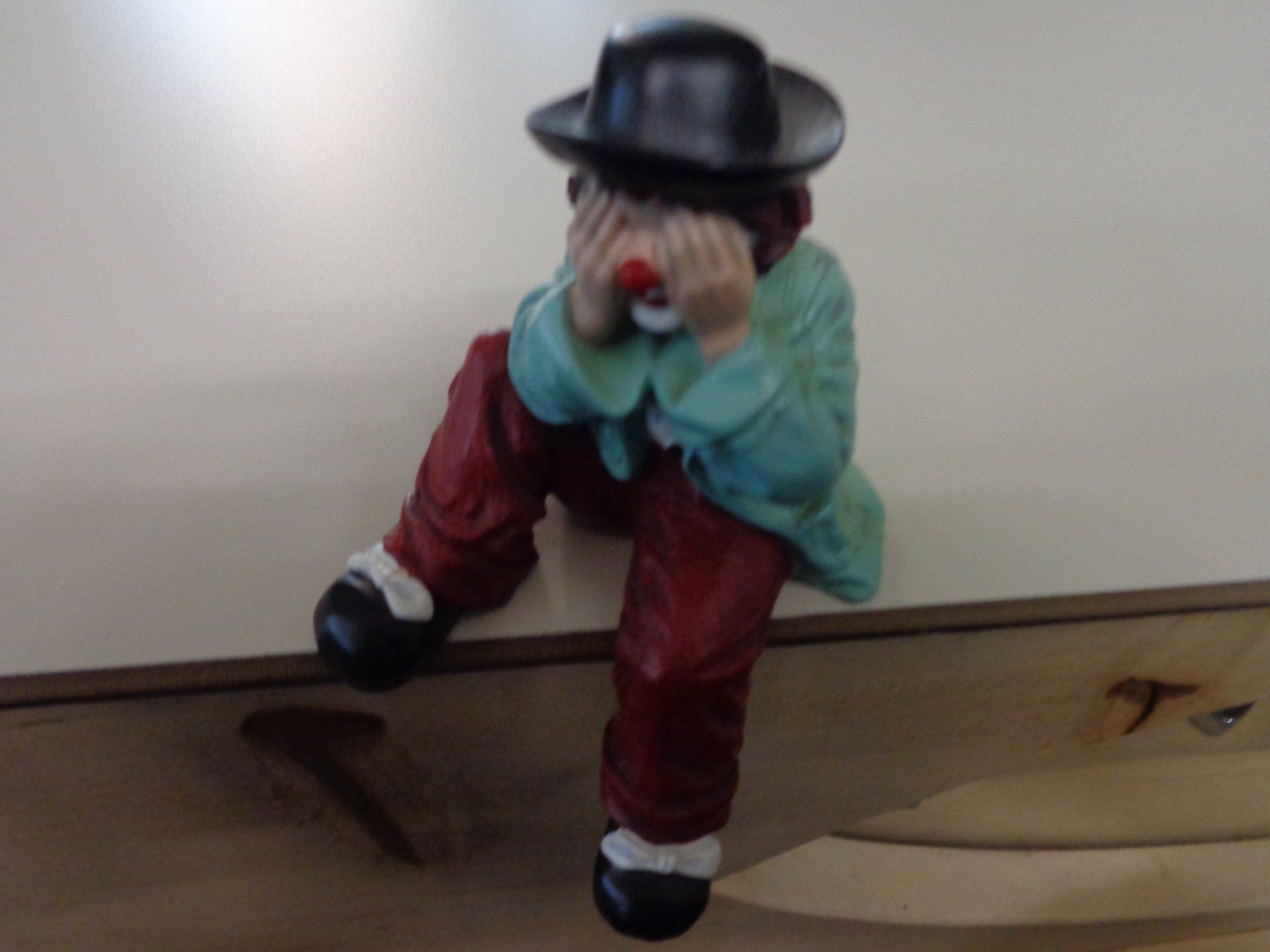 Statuette: Gilde Clown sitzend sehe Nix Hemd mintgrün – Nuovo (secondo la descrizione) da Liestal venduto da Gecko16 6