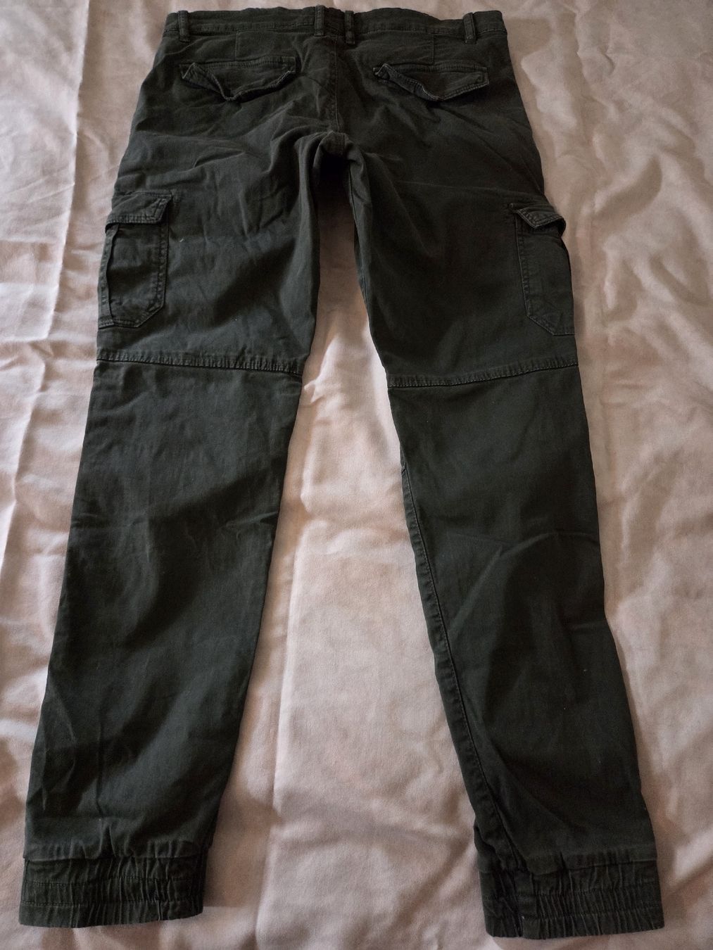 Pantaloni: ICONO Cargo Hose dunkelgrau Grösse L/42 – Usato da ZERNEZ venduto da joaofonseca 1