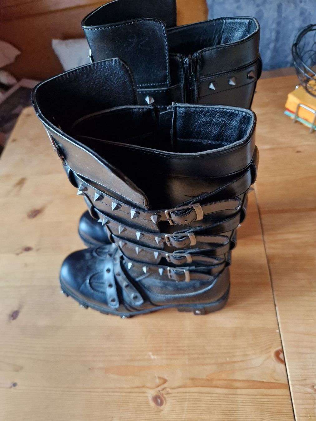 Scarpe da uomo: Motorradstiefel, schwarz, Gr.40 – Nuovo (secondo la descrizione) da Langnau i/E venduto da Stefho01 2