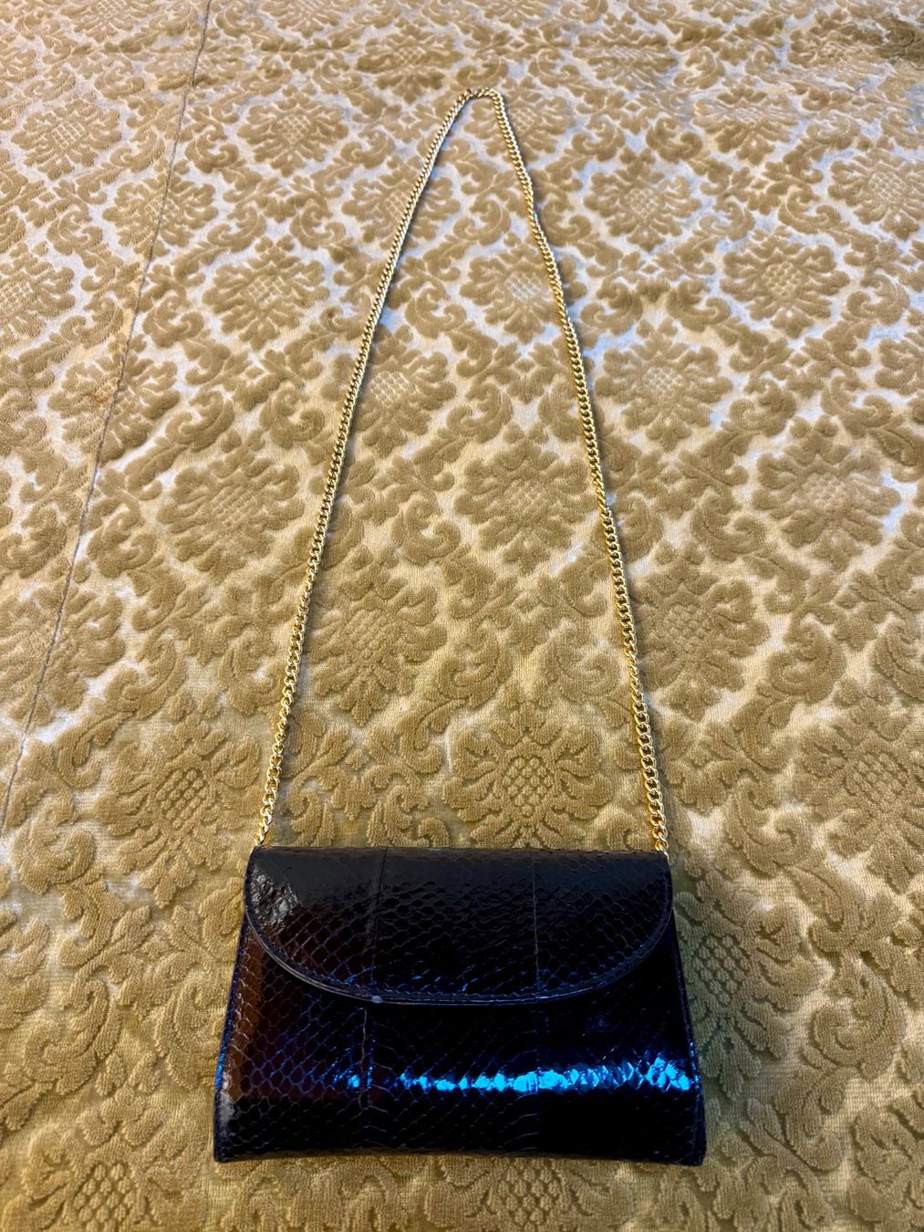 Taschen für Damen: Sac à main vintage en cuir noir effet python brillant – Gebraucht aus Athenaz (Avusy) von Kurtzuegg 2