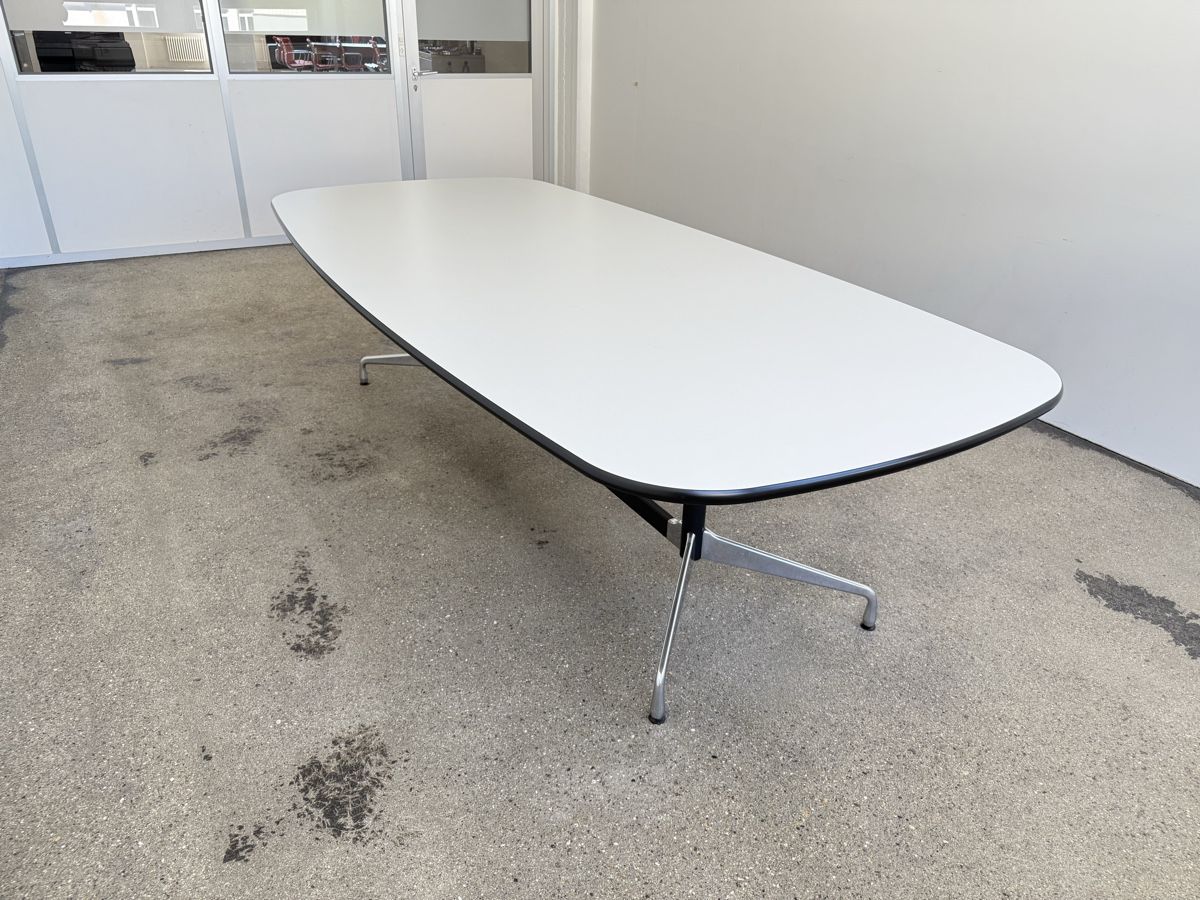 Tische: Vitra Segement Table von Eames – Gebraucht aus Grenchen von Design-Outlet 3
