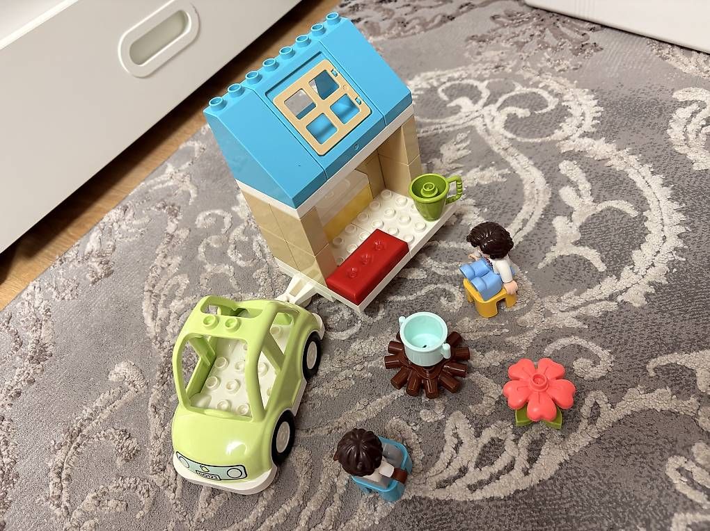 Giocattoli: Lego Duplo Campingwagen – Usato da Glarus venduto da fam_qkb9 1