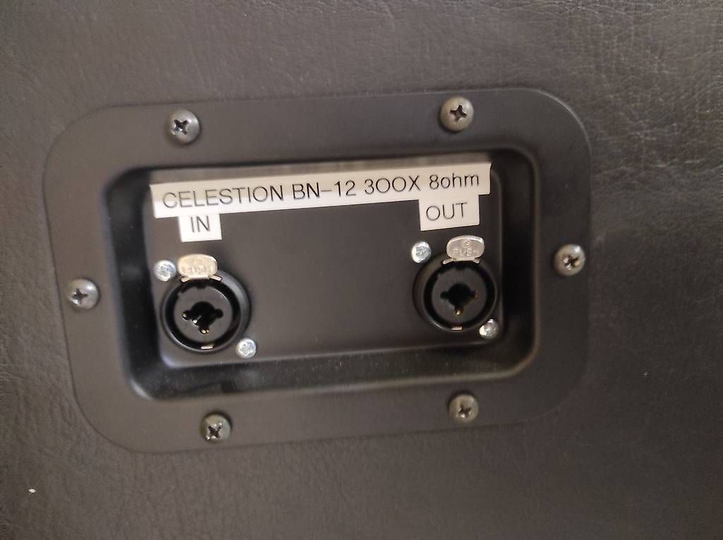 Amplificatori: Trace Elliot 350w – Usato da croix de rozon venduto da packman01 1