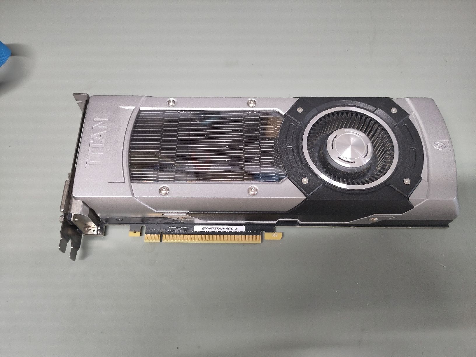 Nvidia Schede grafiche: Titan GTX – Difettoso da Sargans venduto da sve_hjs5