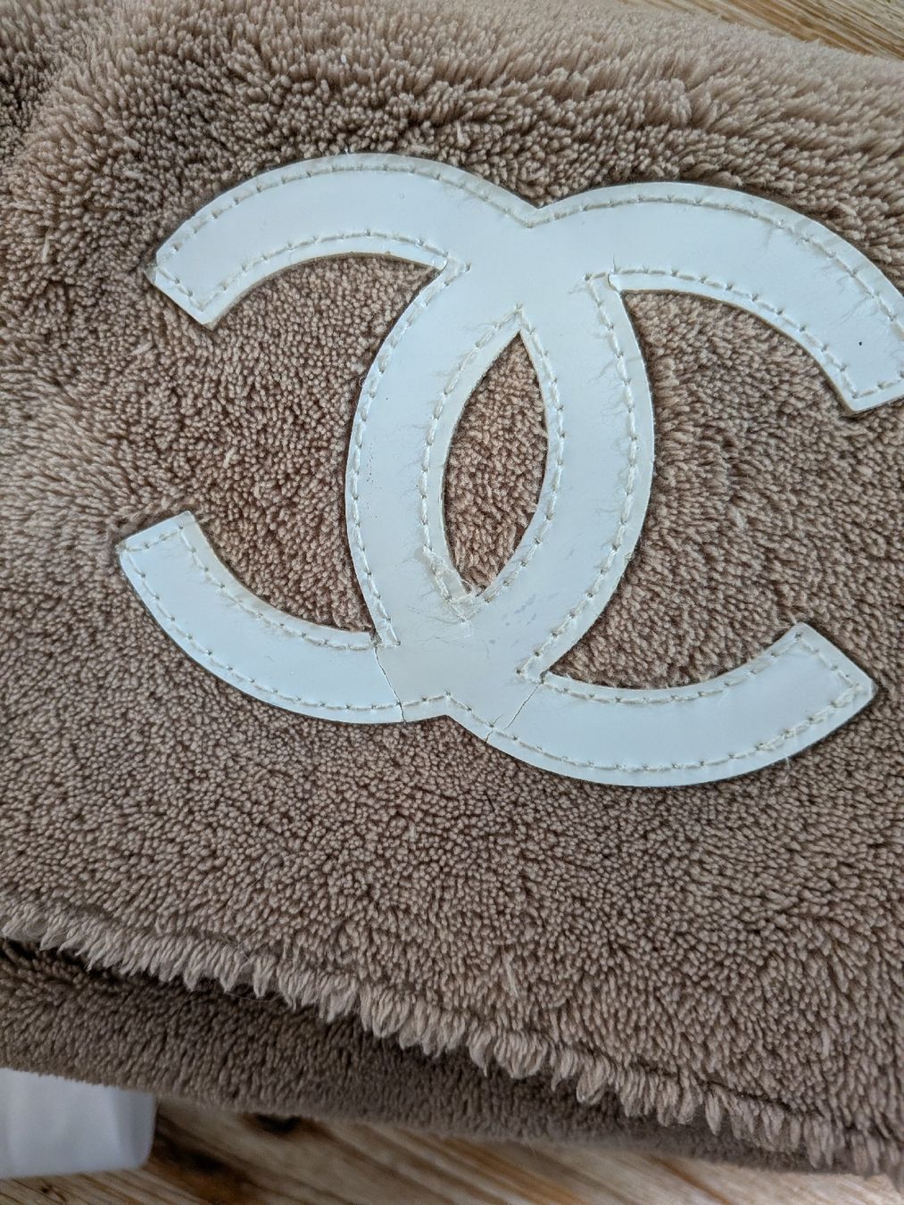 Chanel Taschen: Chanel Teddy Tasche Beige – Gebraucht aus Sempach von Scorch 9