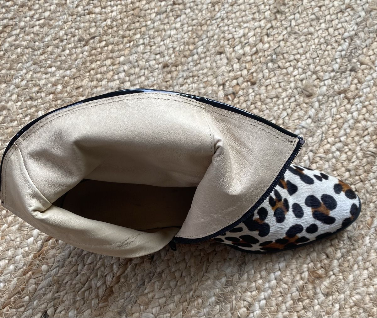 Scarpe da donna: Bottines cuir imprimé léopard p. 39 – Usato da Broc venduto da ffribourg 4