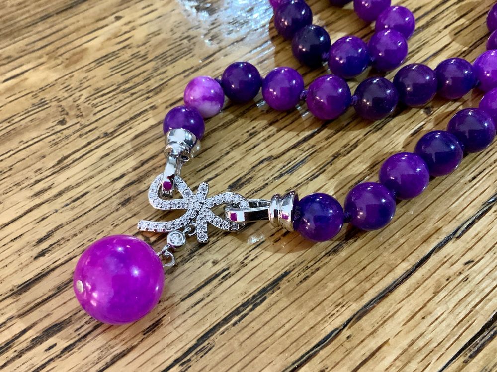 Collier En Sugilite Naturelle Et Argent 925 - Pendentif Ovale 42 Carats, Long. 45.5 Cm