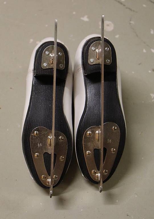 Patins à glace: Schlittschuhe – D'occasion à Rüdtligen par Vortigern 2