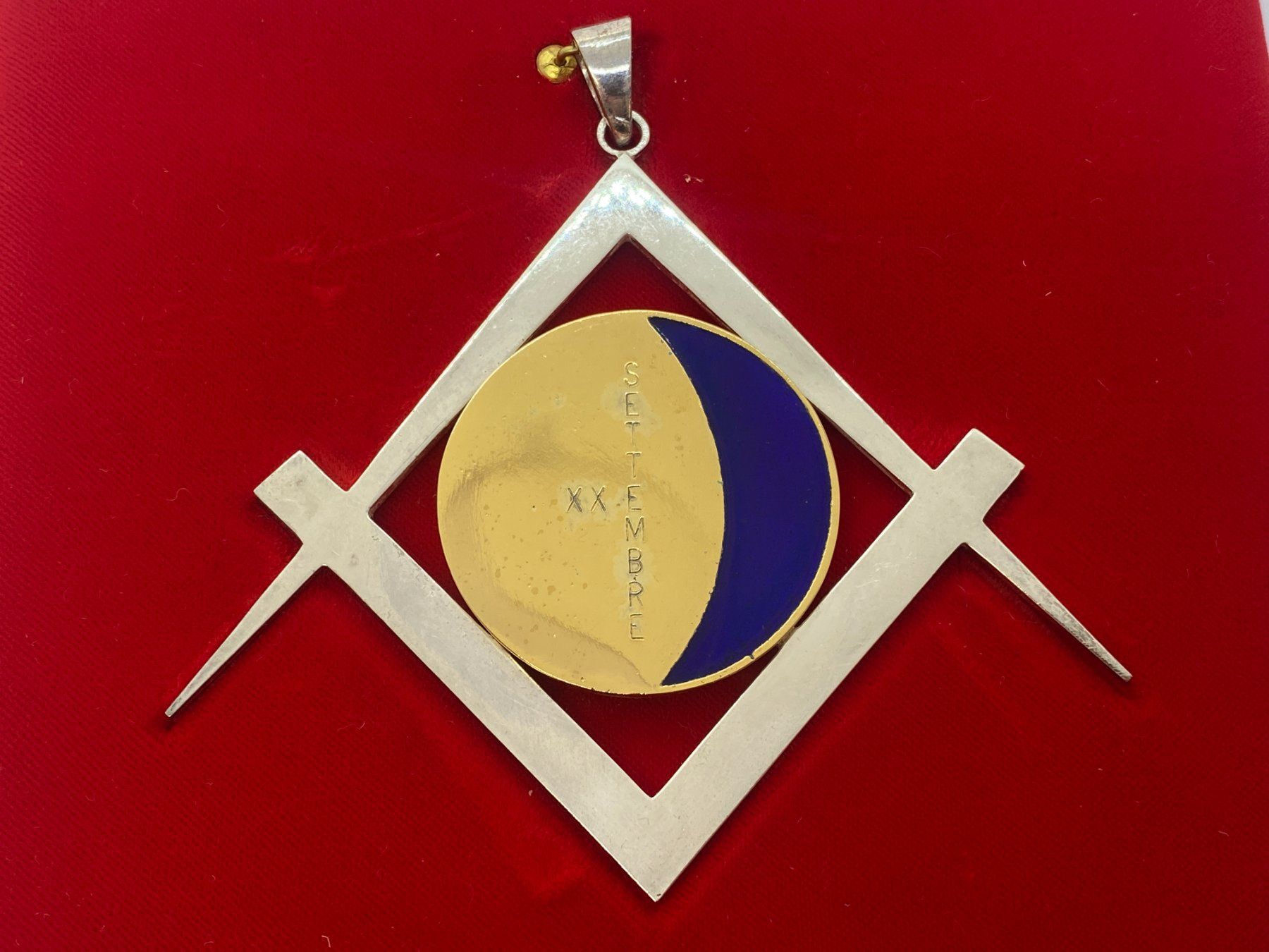 Placchette & Badge: Freimaurer Abzeichen Ordner mit Box //i815 – Usato da Bern venduto da JMsoehne1987 1