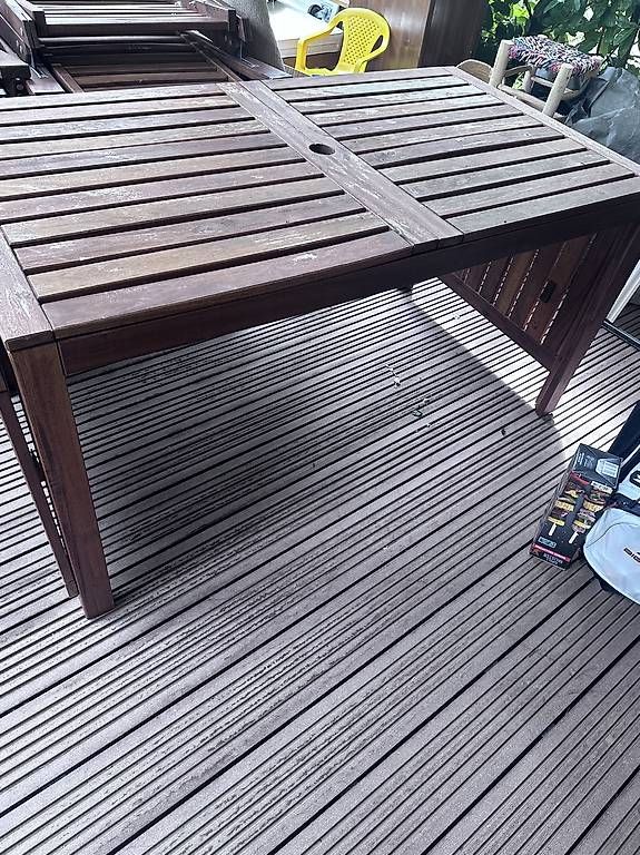 Set di tavolo e panche: Gartentisch mit Stühlen und Kissen – Usato da Wallisellen venduto da and_qq6d 1