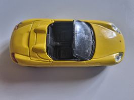 Voiture miniature jaune, Porsche Boxster cabriolet