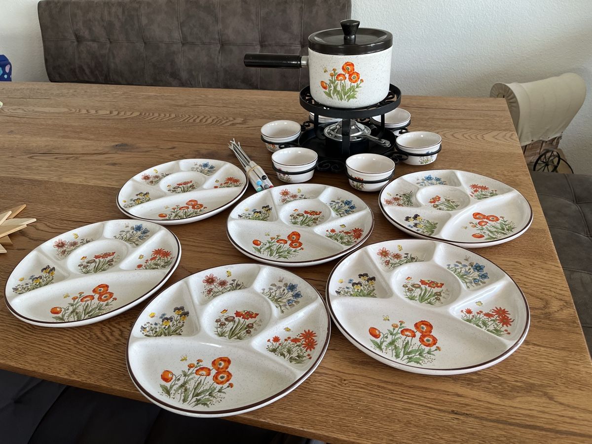 Set di piatti: Fondue Set – Usato da Schliern b. Köniz venduto da medion3098