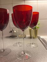 Quatre verres à vin achetés chez Globus à Genève