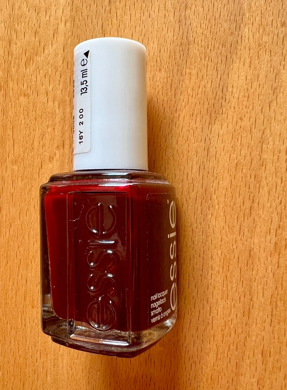 Essie Smalto per unghie: Essie Nagellack Bordeaux – Nuovo (secondo la descrizione) da Therwil venduto da blubblubblubb