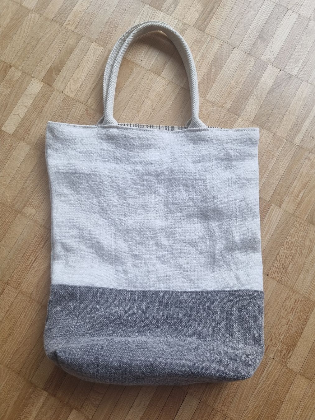 Sacs: Wunderschöne Leinen Tasche – D'occasion à Pfäffikon ZH par Nick72