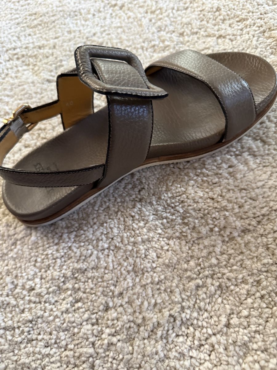 Scarpe da donna: Truman‘s Sandalen  – Usato da Bern venduto da Allotar 1