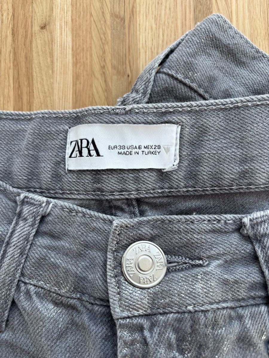 Zara Jeans: Zara Jeans - Size 38 - Silver – Usato da Erlenbach ZH venduto da Ma.Pi 2