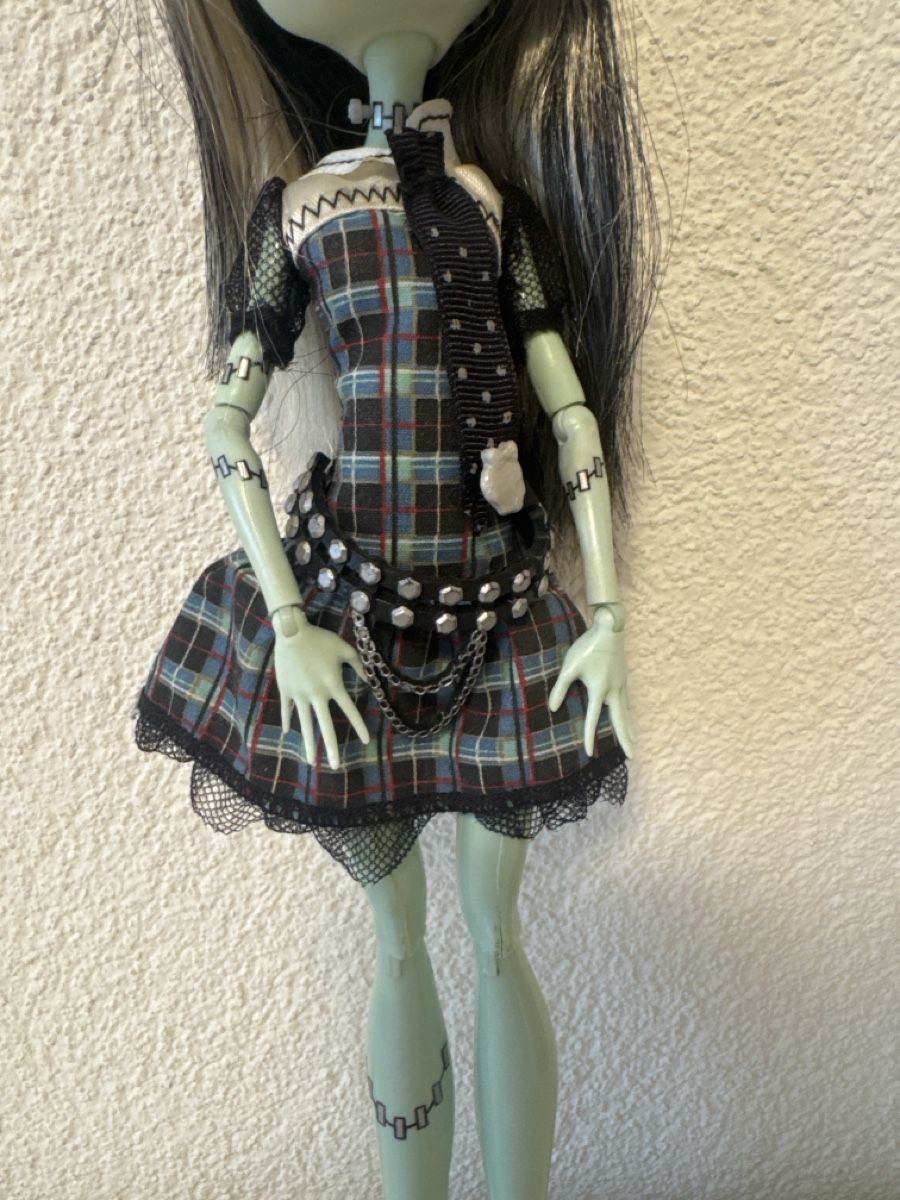 Bambole: Monster High Frankie Stein Doll – Usato da Wil SG venduto da eid_m7ks 1