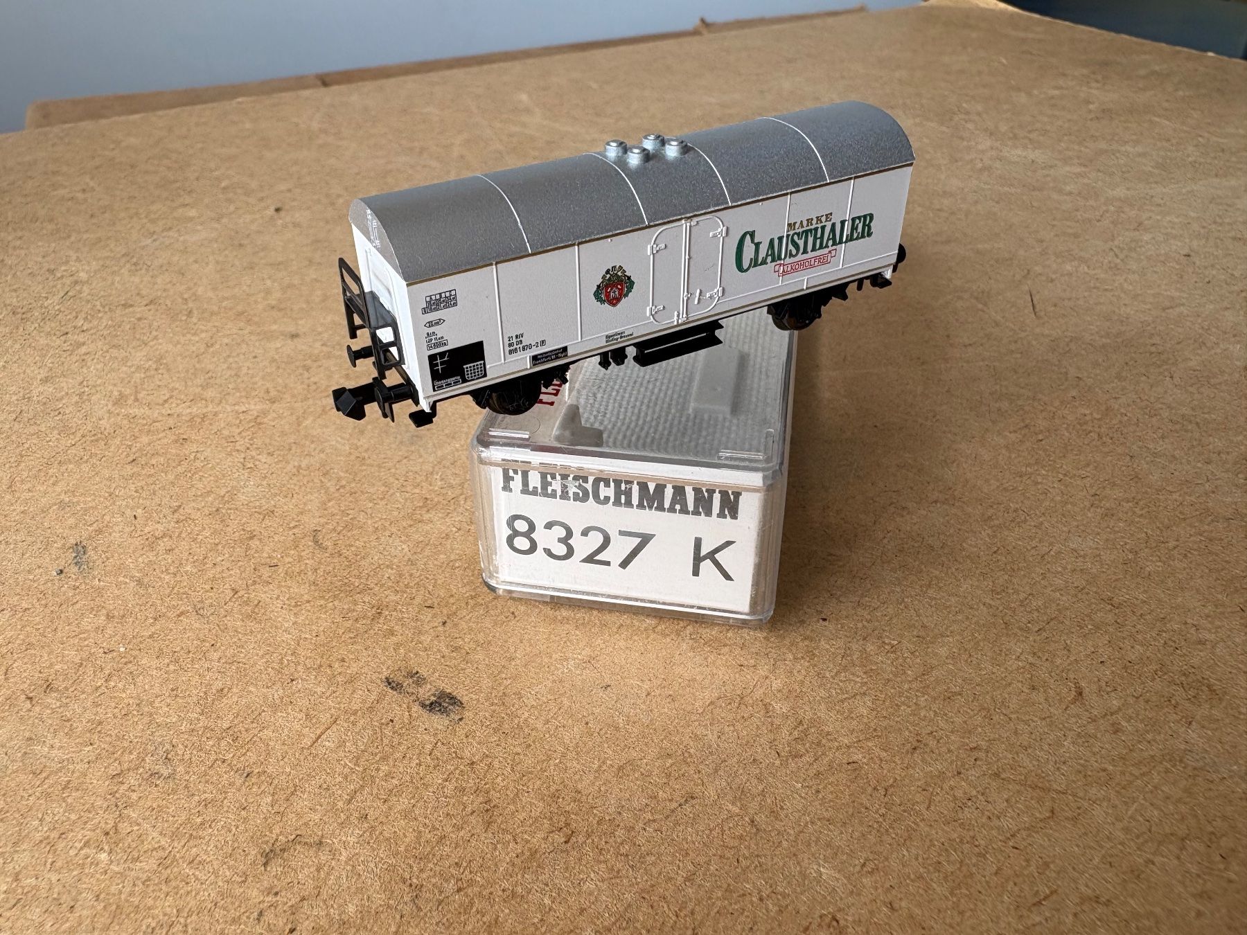Fleischmann Modellini di ferrovie: Fleischmann 8327 K Bierwagen Clausthaler – Nuovo e nell'imballaggio originale da Hauterive NE venduto da eriamch