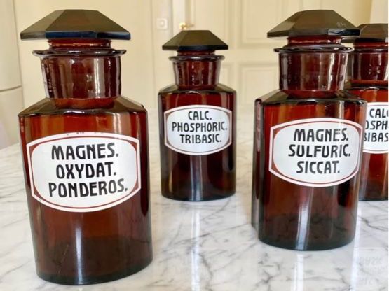 Contenitori & Simili: Pots de Pharmacie Anciens – Usato da Genève venduto da Oscar-111 1