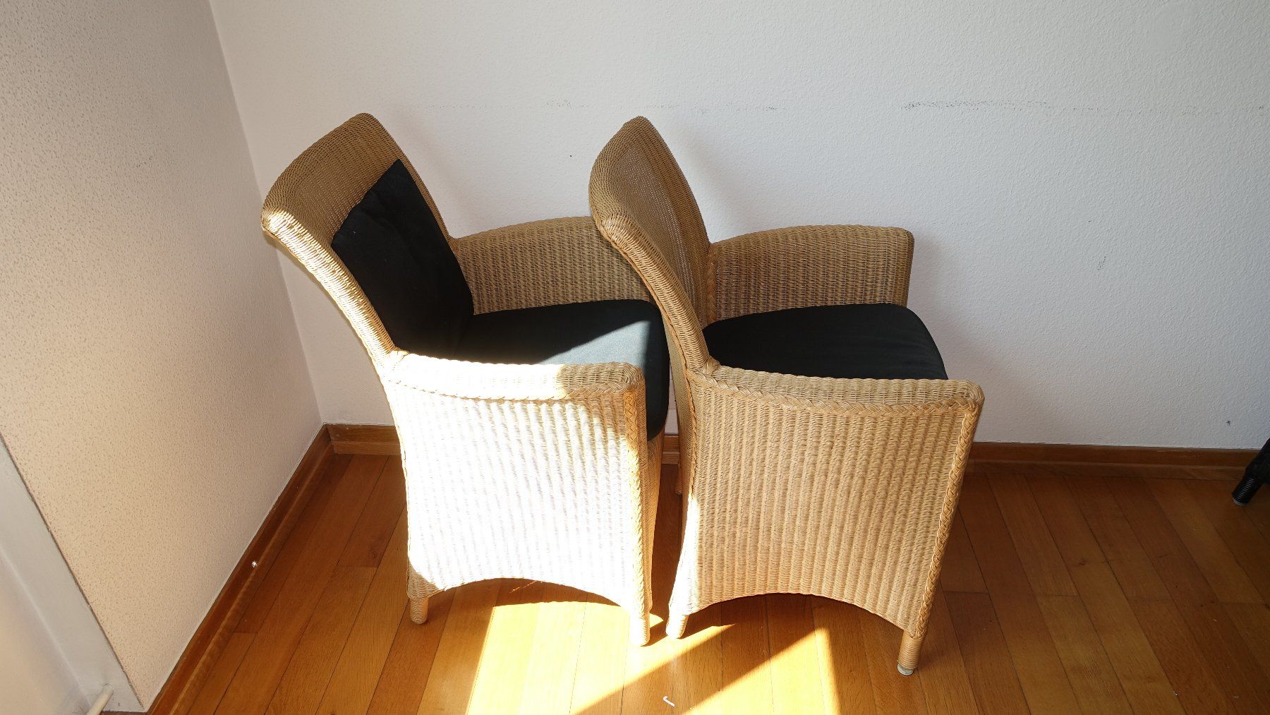 Sessel: Cane-Line Hampsted Sessel 2er-Set, hell Natural – Gebraucht aus Basel von loveit 1