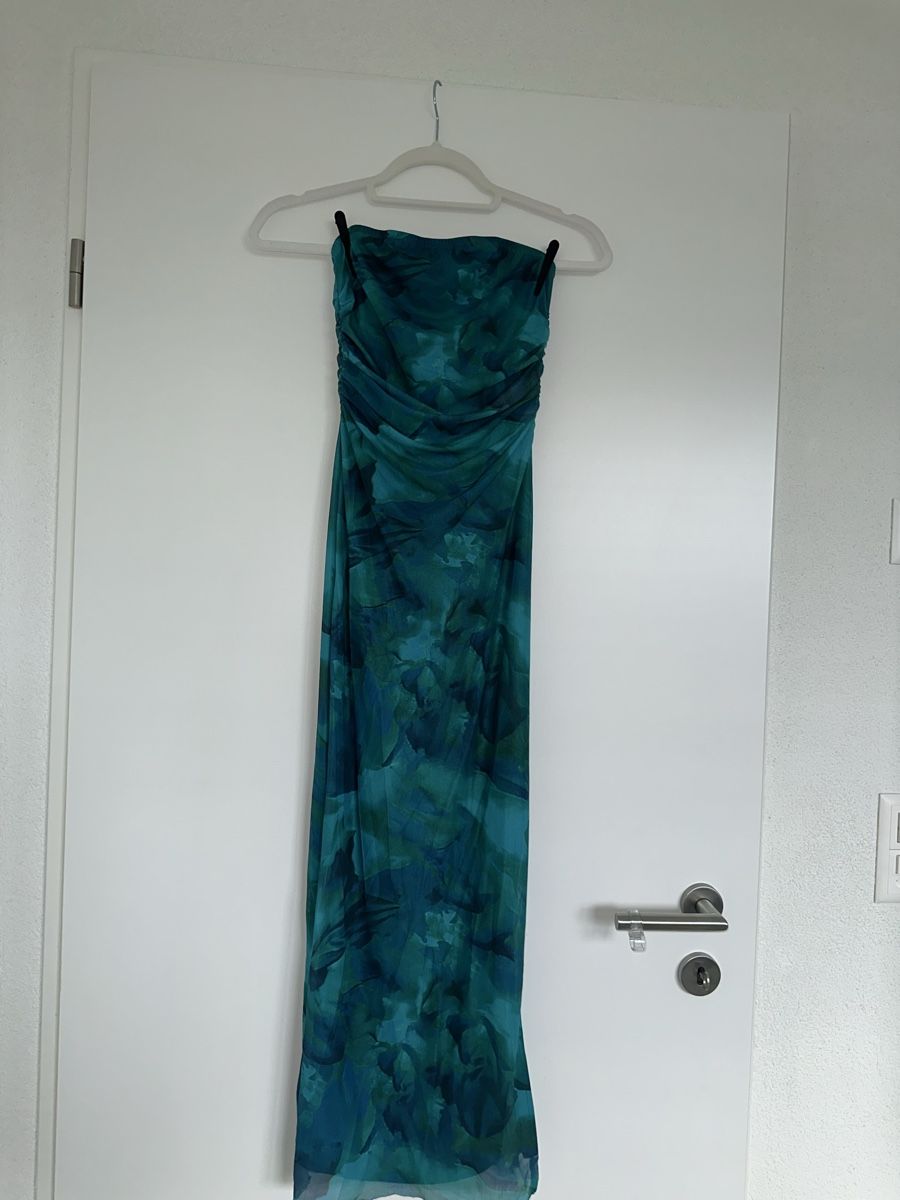 Shein Robes: Shein Maxikleid blau/grün – D'occasion à Pratteln par sia_uk27 1