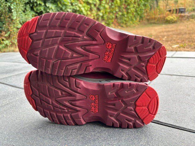 Jack Wolfskin Scarpe per ragazze: Wanderschuhe Mädchen Jack Wolfskin in 37 – Usato da Magden venduto da Nicoleplueer 1