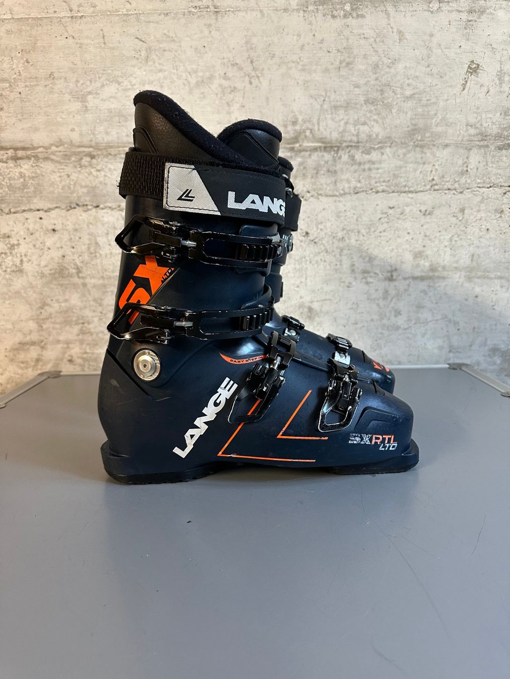 Lange Scarpe da uomo: Lange Skischuhe 27 / Gr. 42 – Usato da Emmenbrücke venduto da karkarkar