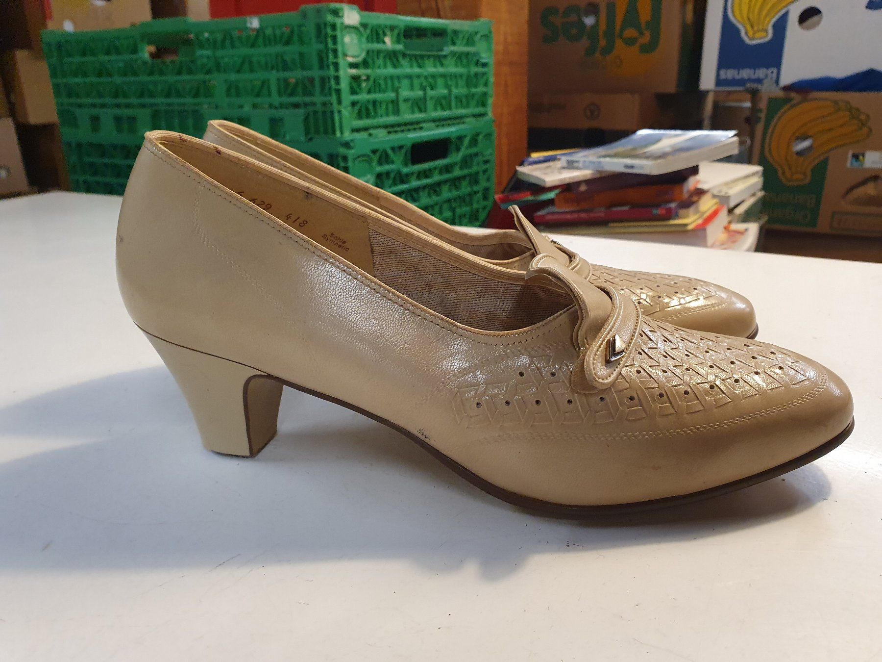 Scarpe da donna: Jenny Damen-Nagelschuhe grösse 7 – Usato da Zürich venduto da loosebone 1