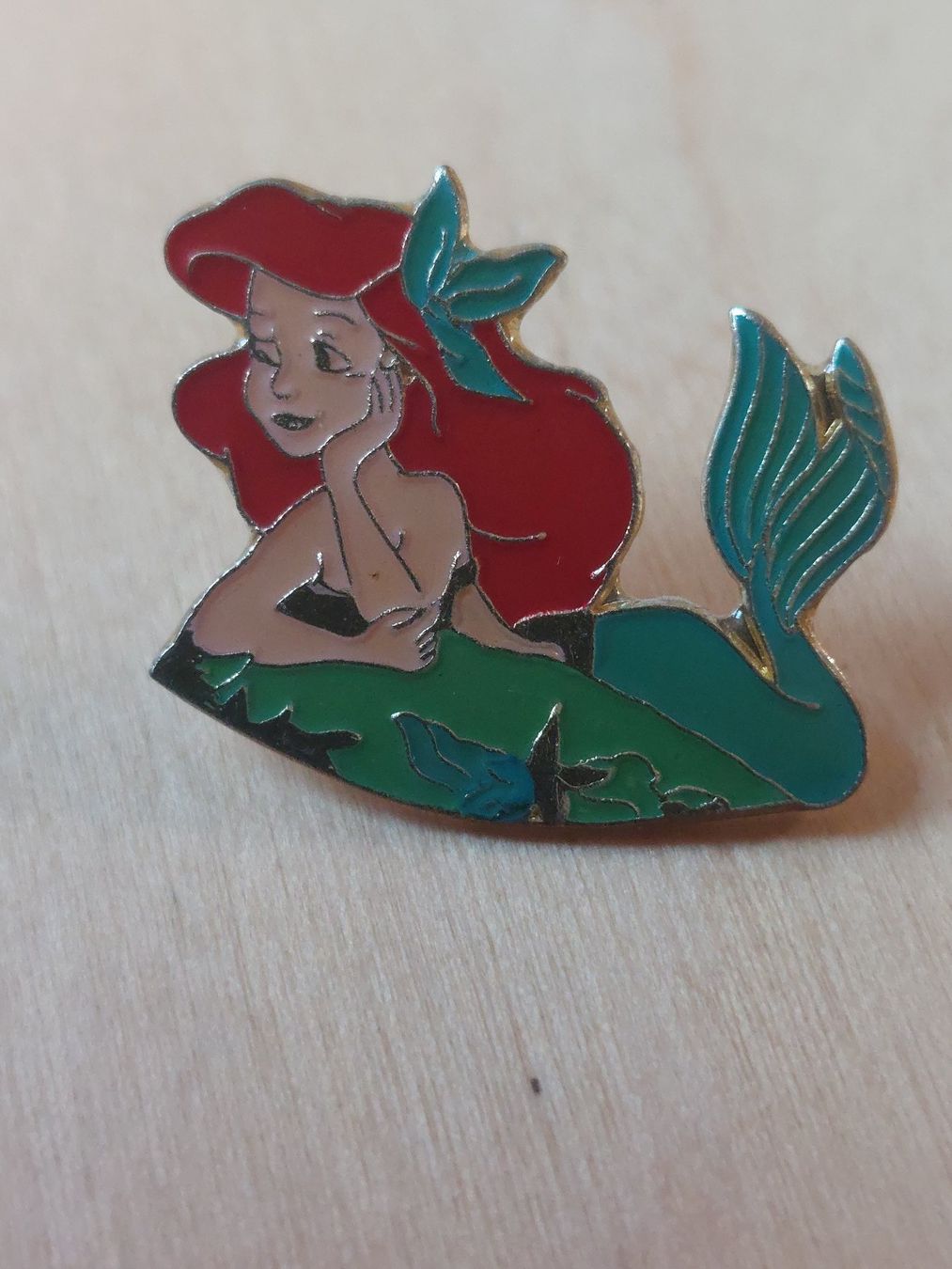 Disney Placchette & Badge: 7 DISNEY -  PIN – Usato da Gipf - Oberfrick venduto da Esnoopy 9