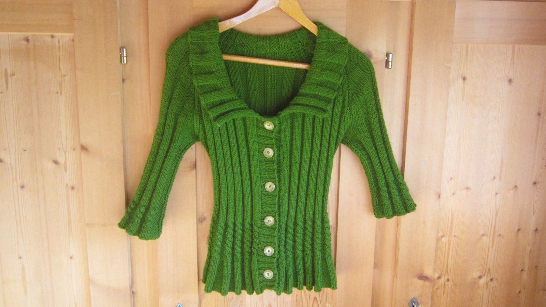 Giacche: Handmade - Grüne Strickweste – Nuovo (secondo la descrizione) da Wattwil venduto da tannenmeise73
