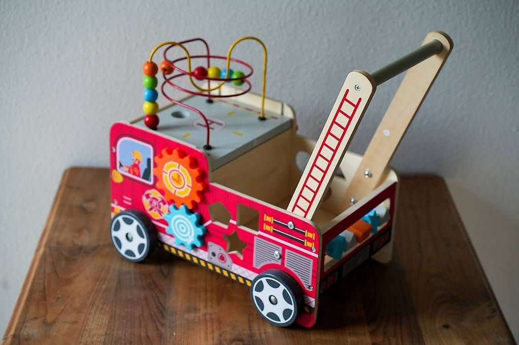 Veicoli per bambini: Squirrel Play Lauflernwagen Feuerwehrauto – Usato da Zürich venduto da chr_8pd7