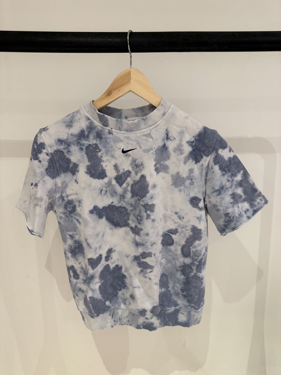 Nike Camicie, T-shirt & Polo: Kinder Nike T-Shirt, GR 137-147cm – Usato da Unterägeri venduto da Lerchemeerenge