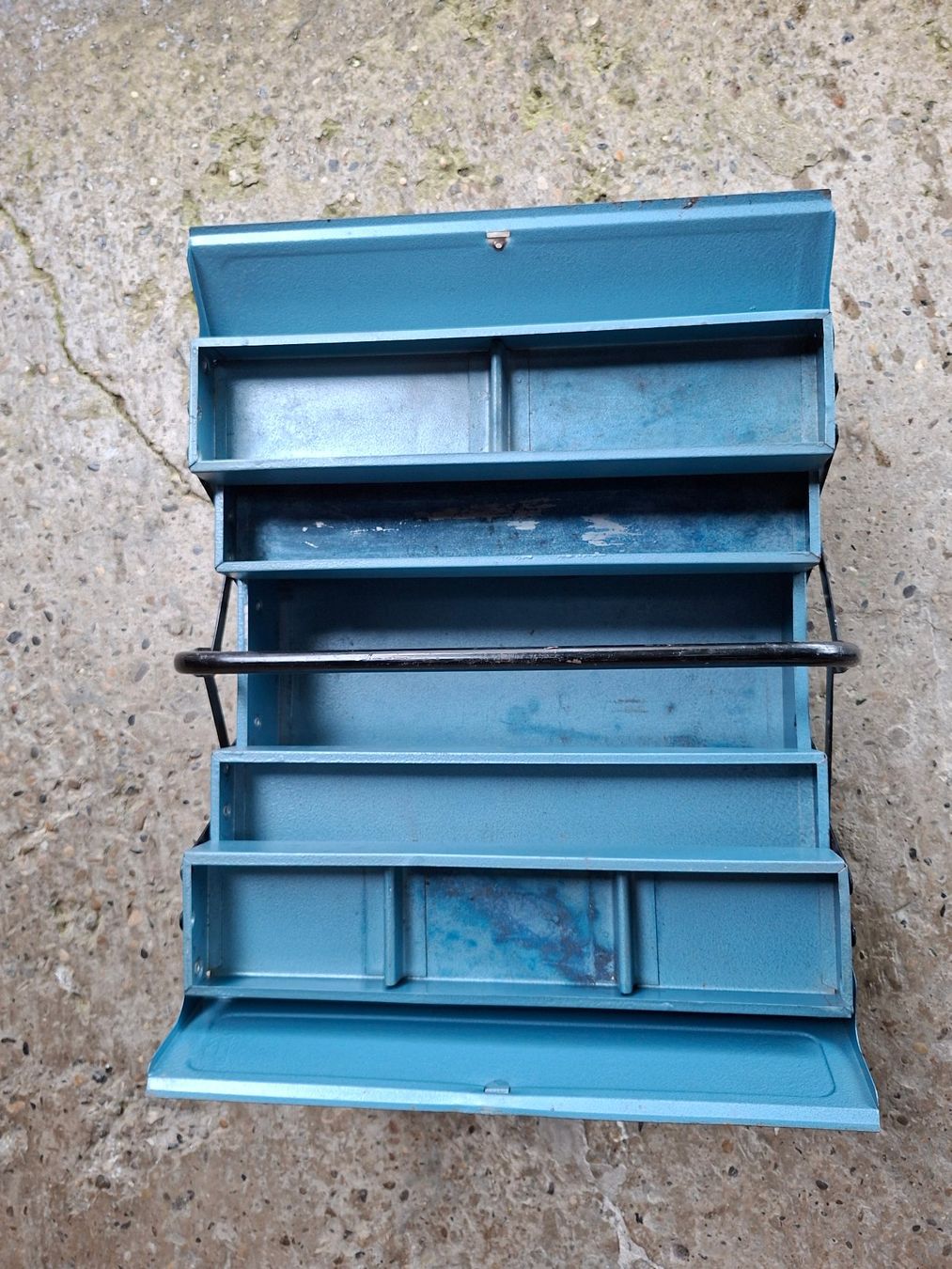 Tous les outils: praktikable blaue Werkzeugkiste mit 5 Fächern – D'occasion à Brunnenthal par Strahler67 6
