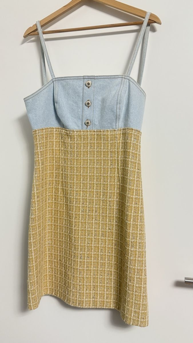 Vestiti: Sandro dress M-L – Usato da Cham venduto da Ezhdoll