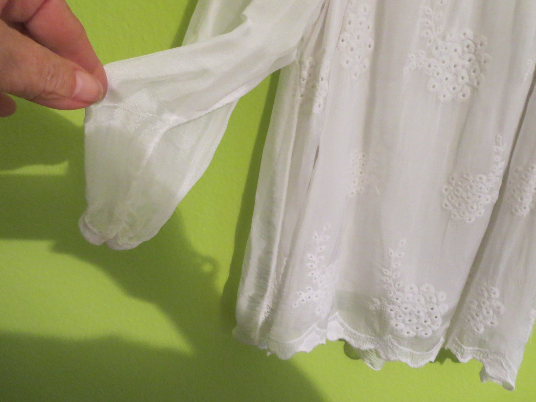 Blusen: Weisse Damen Sommer-Bluse /Gr. 42/44 – Gebraucht aus Wallisellen von Arvenstube 4