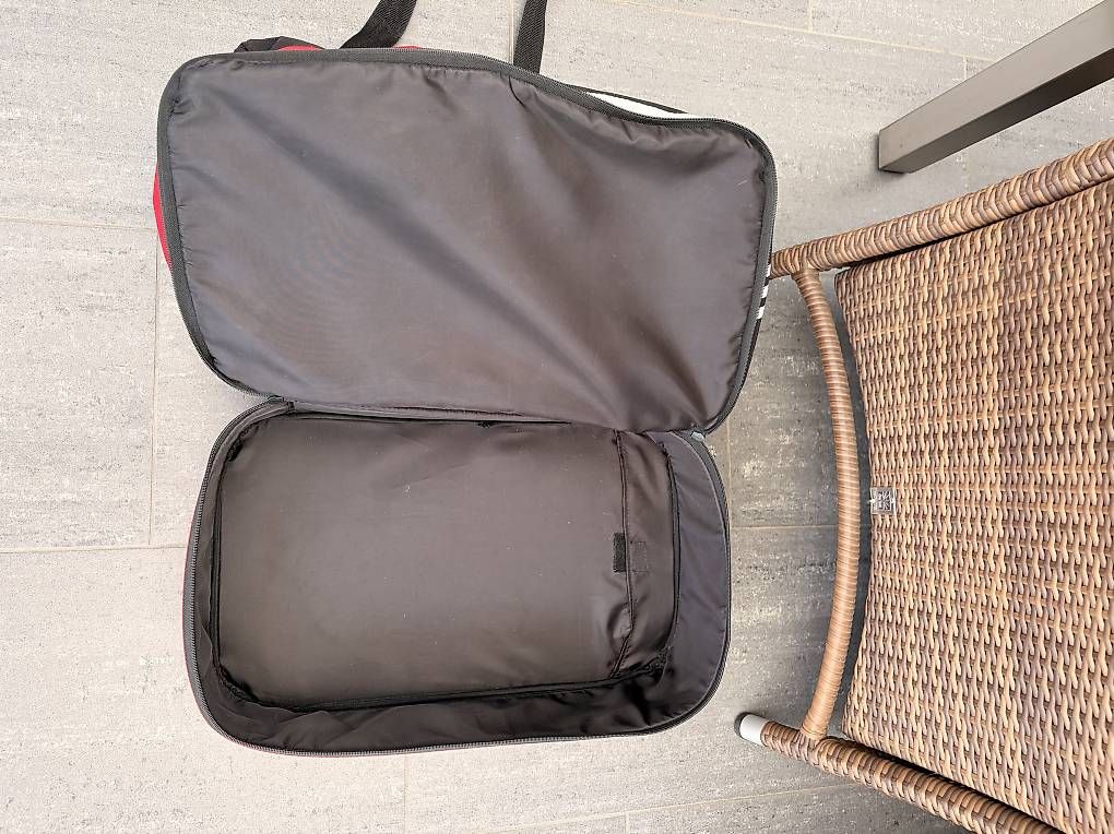 Adidas Borse: Adidas Sporttasche mit Schuhfach – Usato da Muri AG venduto da cat_qd2g 4