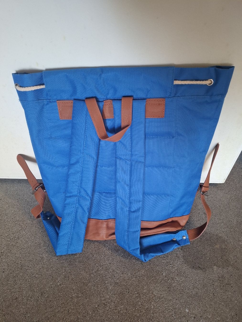 Zaini: Neuer Heidi Rucksack-Tasche, blau – Nuovo (secondo la descrizione) da Grosswangen venduto da michelli. 3