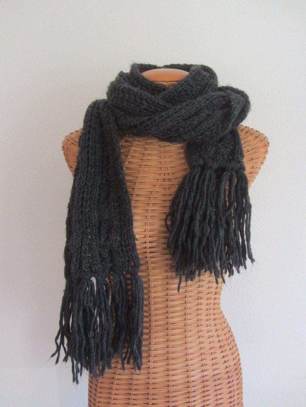 Foulards & écharpes: Strickschal dunkelgrau – D'occasion à Zürich par Diazaio 2