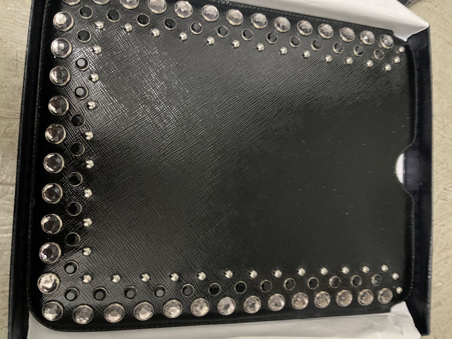 Prada Altro in  Abbigliamento & Accessori: Prada Pouch NERO SAFFIANO VERNIC Pouch neuwertig – Nuovo e nell'imballaggio originale da Zürich venduto da bet_m5kn