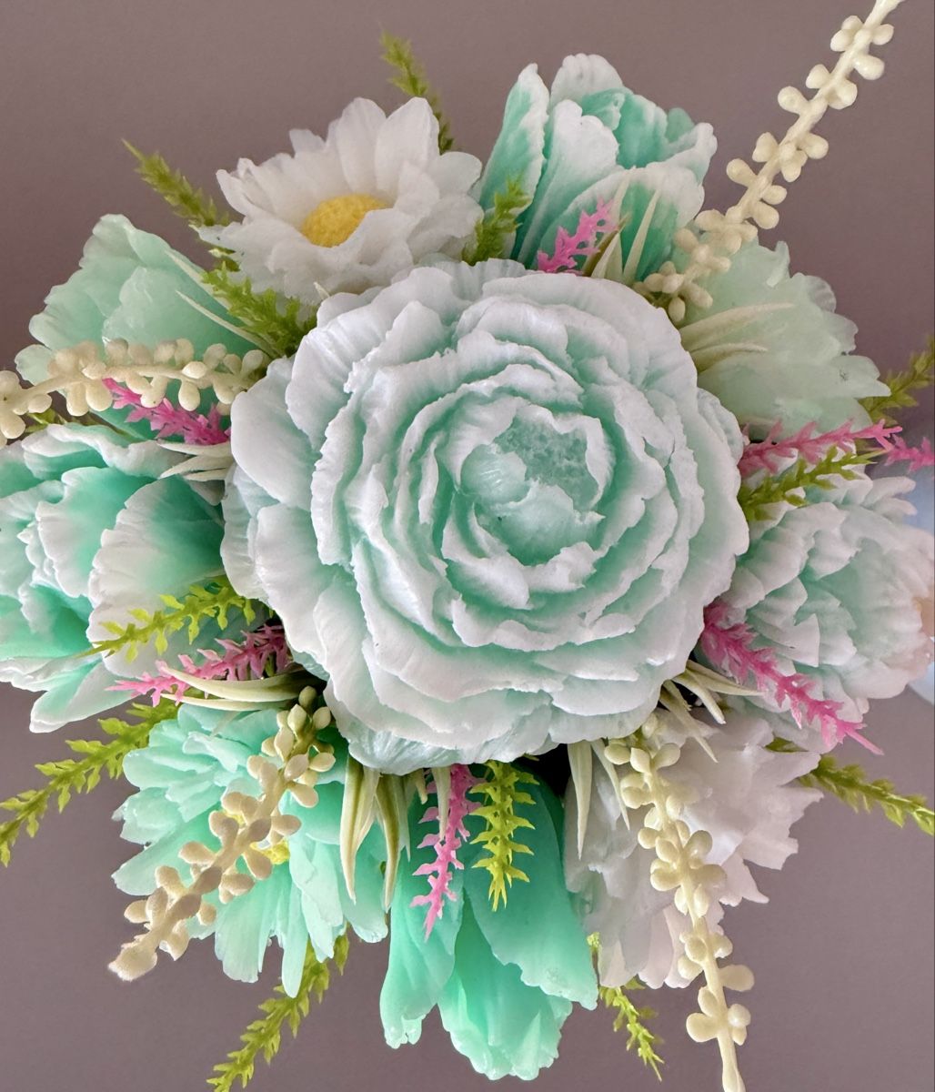 Tutte le decorazioni: Handgemachtes Seifenblumen-Bouquet  – Nuovo e nell'imballaggio originale da Nebikon venduto da gib_nz8p 1