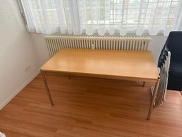 Sitzungstisch Holzoptik mit Metallbeinen gebrauchter Zustand